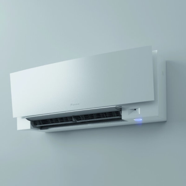 Daikin Set FTXJ20AW9 + RXJ20A Emura WiFi Wandgerät Mattweiß + Außengerät 2,0 kW 1 Raum 20 - 25 m²