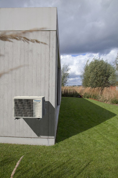 Daikin Set 4 Wandgeräte Stylish WiFi 1,5/3,4/4,2kW - CTXA15CW + 2 x FTXA35CW + FTXA42CW + 4MXM80A9