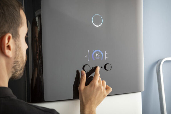 Daikin Altherma 3 R ECH2O EBSX11P30D Hydromodul mit Speicher 300 Liter Heizen und Kühlen