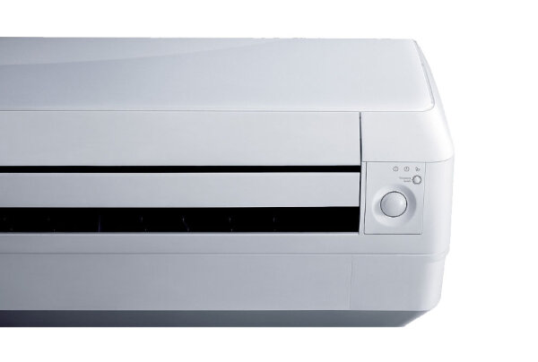 Hitachi Set RAK-25RXE + RAC-25WXE Wandgerät Shirokuma 2,5 kW für 1 Raum 25 - 30 m²