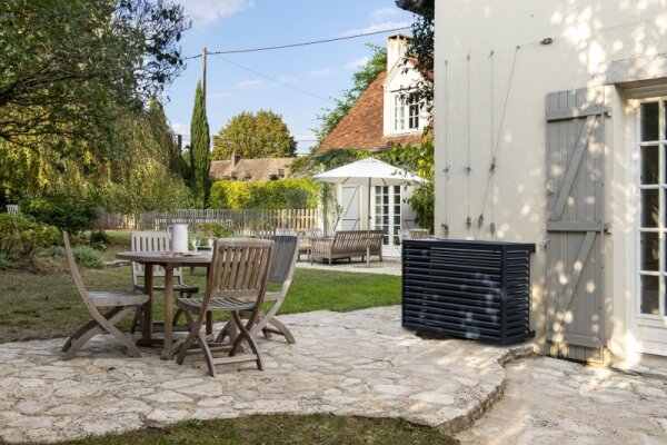 Devaux Verkleidung Modell "Performance"  für Klimaanlagen & Wärmepumpen Außengeräte